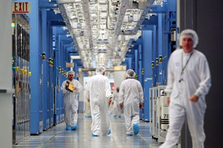 莱迪思半导体公司是屈指可数能生产可编程逻辑晶片（FPGAs）的厂商之一。