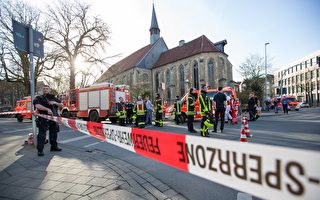 德国汽车蓄意冲撞人群 2死20伤 司机自杀