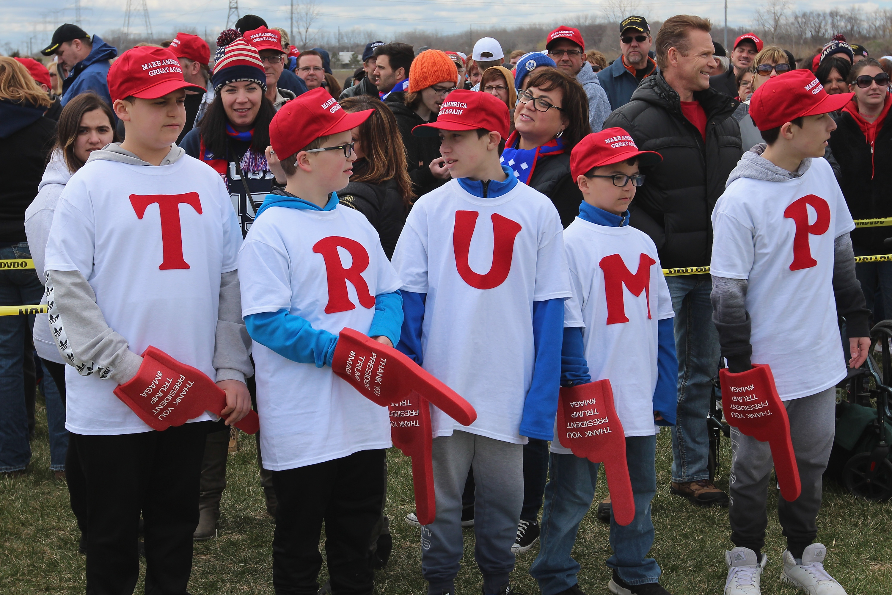 川普的年轻支持者。(Scott Olson/Getty Images)