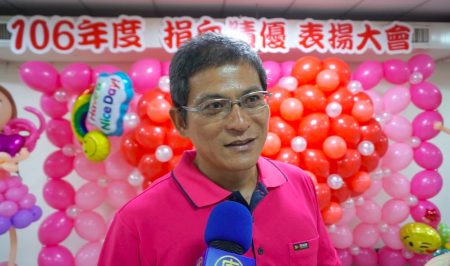 分離術捐血達1800次的陳志鍠先生認為，與其說捐血救人，其實是捐血救自己，為了達到捐血標準體況，他努力運動維持健康。