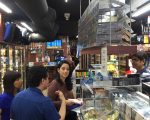 商业教育日市消费局造访商家  指导合规经营