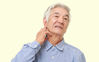 研究揭示：為什麼老年人皮膚易瘙癢？