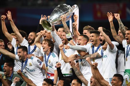 皇家馬德里奪下歐冠獎盃。