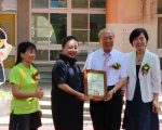 校友罗崑泉爱心捐建顶六国小图书室