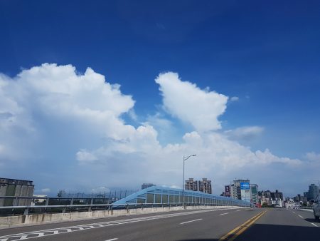 新竹市小旅行天空白雲也有特色