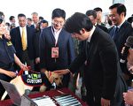 賴清德開反毒課 緝毒犬示範搜毒好威風