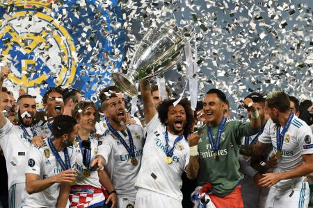皇家馬德里奪下歐冠獎盃。
