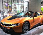 BMW i8千萬跑車 現身台北電腦展