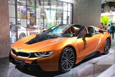 BMW i8 Roadster现身Computex 世贸三馆 Innovex 展区。（陈懿胜／大纪元）