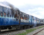 乘客疏散後 下一秒電車爆破比電影更驚人