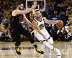 NBA總決賽首場 勇士主場加時賽擊敗騎士