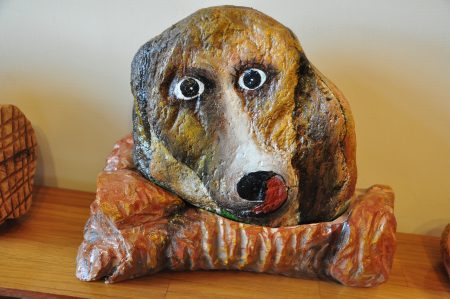 老六的作品：石头被赋予生命、连狗狗都栩栩如生