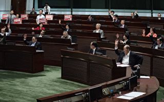 香港居住问题日趋严重 议员提案 特首回应