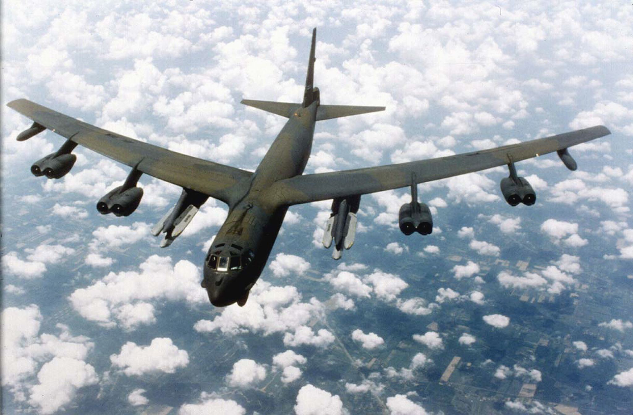 飞行逾百年？美军为B-52“换心”以威慑中共| B-52轰炸机| 大纪元