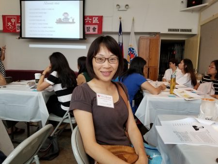紐約慈濟人文學校老師朱芸葶很喜歡參加研習會，幾乎每年都參加。她說在研習會上可以跟其他老師交流，還可以學到新的教學法，對她的教學很有幫助。