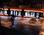 受洪水影响地铁线路今早恢复运行