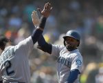 MLB高登擎天一击 水手延长赛棒打运动家