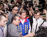 台檢調查統促黨中資案 張安樂父子限制出境