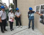 林姿妙與林顯宗  視察國華國中通學步道施工品質