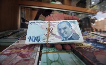土耳其里拉危机造成13日亚股惨绿。