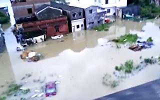 廣東陽春出現30年一遇的大洪水