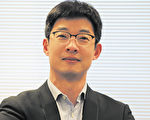23次手術後 墨爾本腿部癱瘓病人站了起來