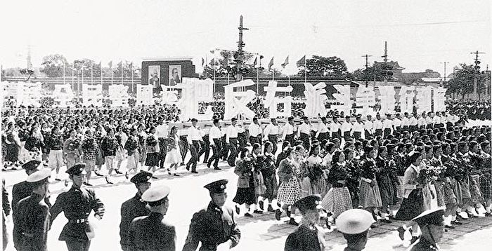 上海为毛“左王”柯庆施立像 被批极权复辟