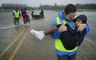 佛罗伦斯致11人死 洪水灾害将持续数日