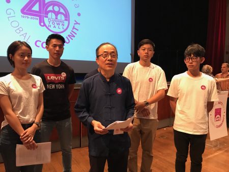 周興立表示，為表達華裔對法拉盛文藝中心這所美國主流文藝機構的支持，第五屆「月來香」慈善募款舞會於11月4日舉行。