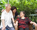 要不要和子女住一起？听听父母怎么说！