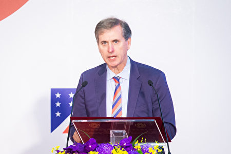 美国国务院副助理国务卿巴斯比（Scott Busby）致词时表示，台湾在基本自由、思想交换与透明问责制度等方面，“是印太区域典范”。