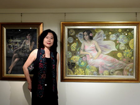 出生於台南的女畫家佘明娟，睽違25年再度於台中舉辦圓夢個展，展出代表畫作-圓夢之旅。