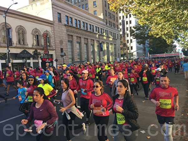 硅谷感恩節火雞賽跑 兩萬五千人參與