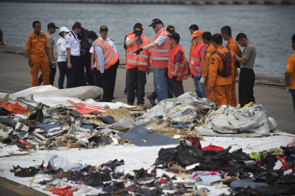 印尼尋獲獅航墜機黑盒子 發現更多死者遺體