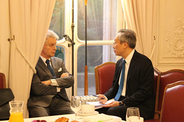 李察主席與吳大使晤談（駐法國台北代表處提供）