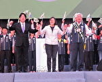 蔡英文為李進勇站台  疾呼堅持民主團結顧台灣