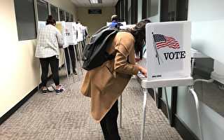硅谷圣县投票站大排长龙  选民注册破纪录