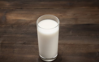 哈佛研究：每天喝这种牛奶 帕金森风险增39%