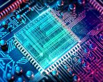 量子计算又一里程碑：研究者造出三维硅量子芯片