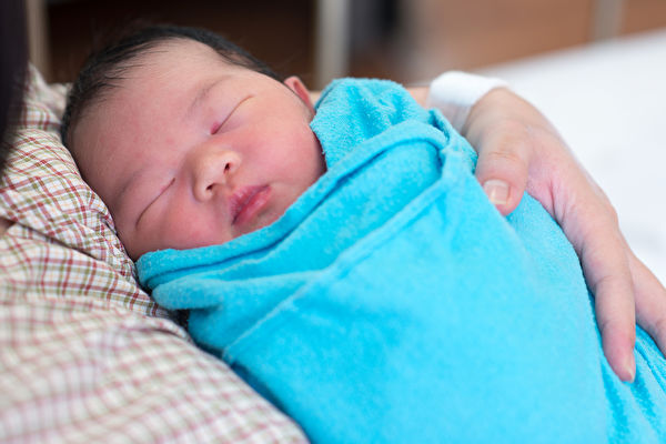 寶寶一天大便幾次正常？排便次數過多是什麼原因？