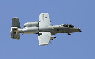 美A-10攻击机强悍 中弹几百次仍安全返航