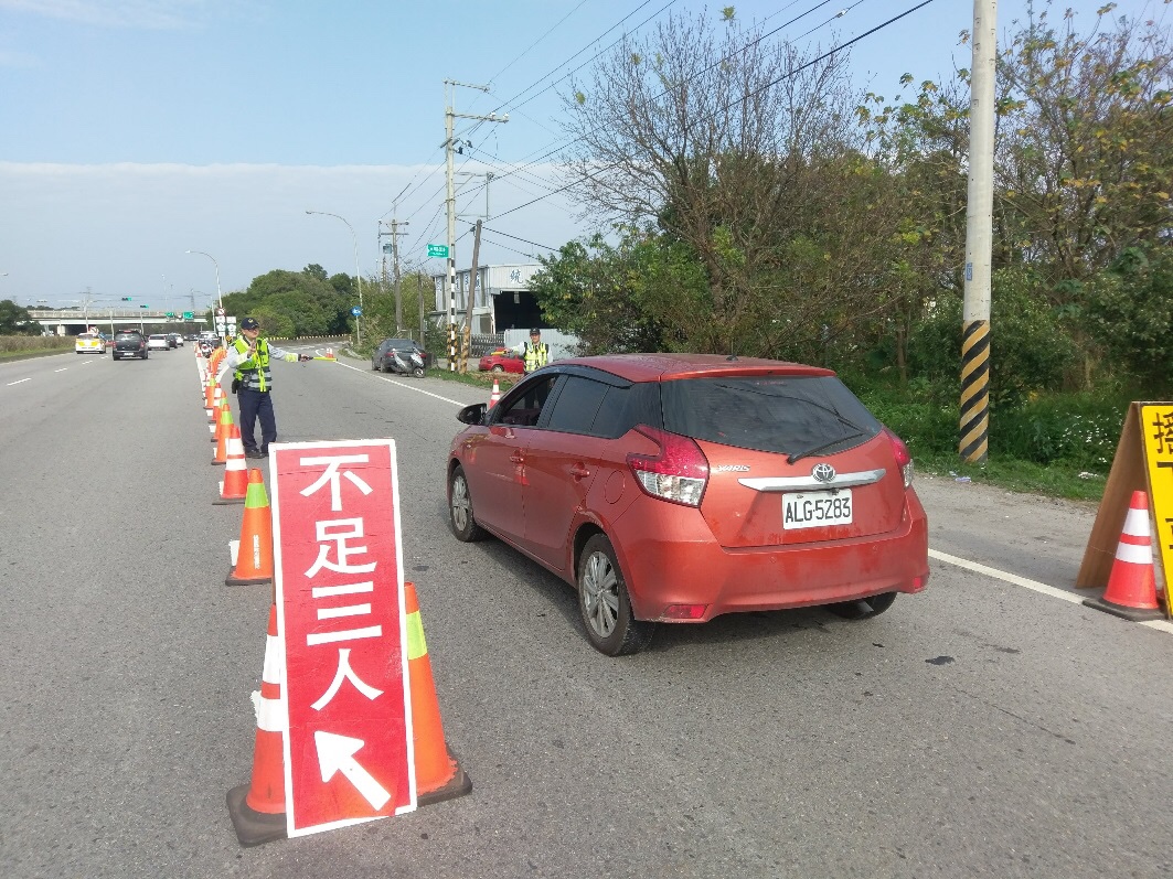 228连假避车潮善用替代道路行车顺畅与安全 大溪 大纪元