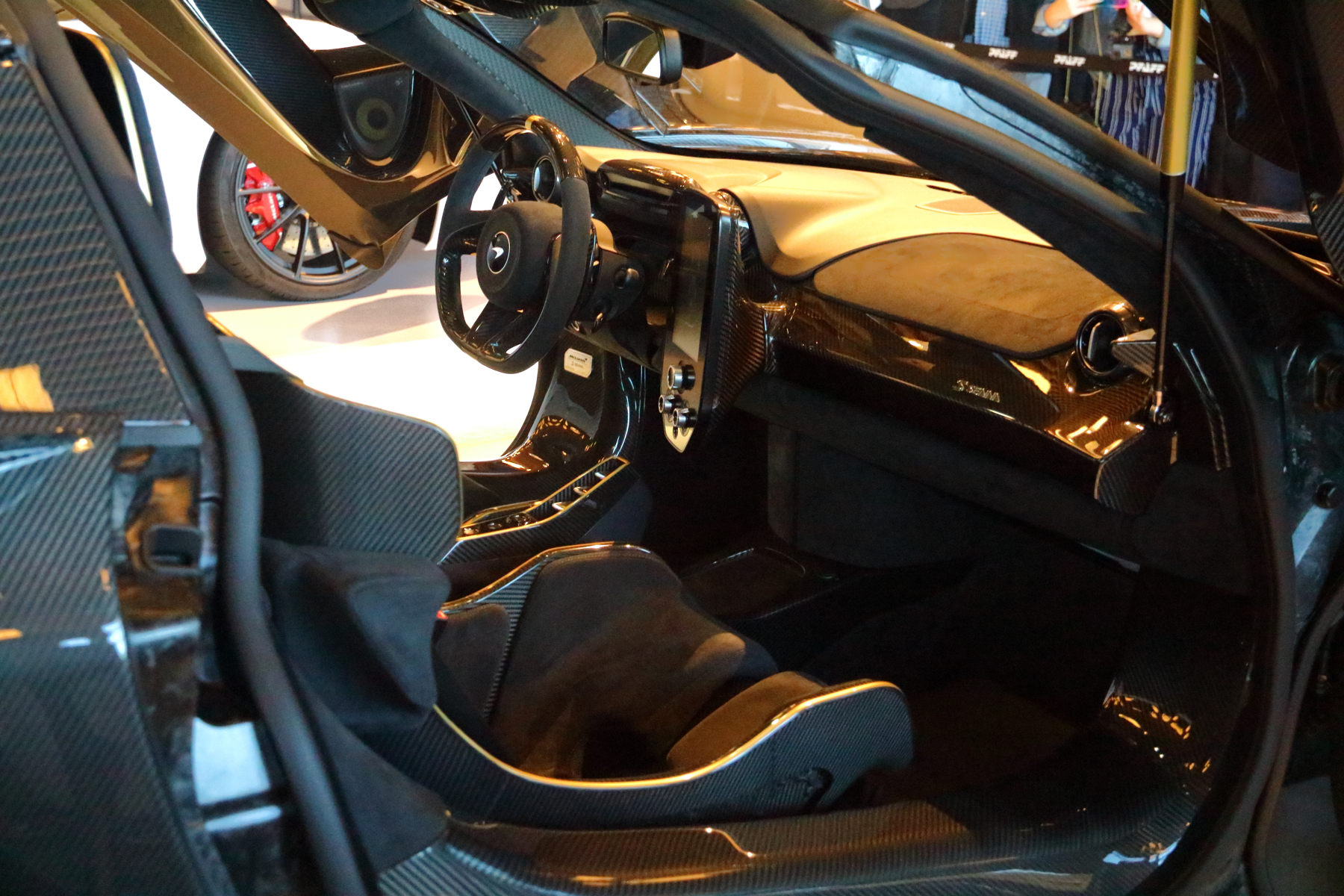 Mclaren Senna驾驶舱。〈李奥/大纪元〉