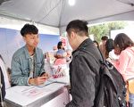 台雄獅徵600名外語人才 起薪最高7萬