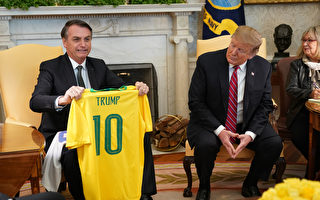 川普会巴西总统 支持巴西加入OECD和北约