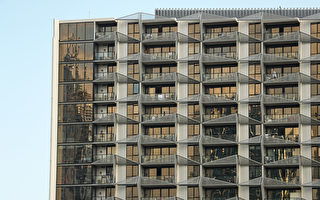 墨爾本公寓樓火災：易燃包層成焦點 業主獲賠500餘萬