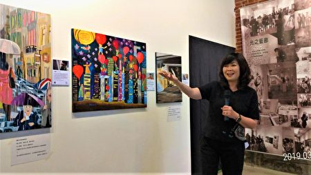 董事长张丽莉开辟光之艺廊，为身障艺术家搭建展示平台。