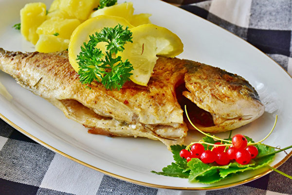 長期碘攝取不足，吃魚可以降低甲狀腺癌風險。