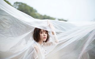 邵雨薇推出新專輯《微雨》