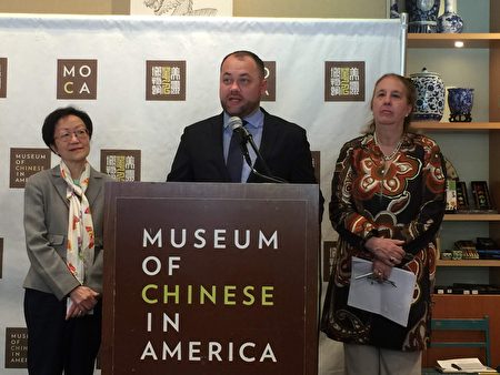 市议长张晟和市议员陈倩雯和曼哈顿区长参加了周六的MOCA美国华人建筑劳工150年纪念活动的开幕式。